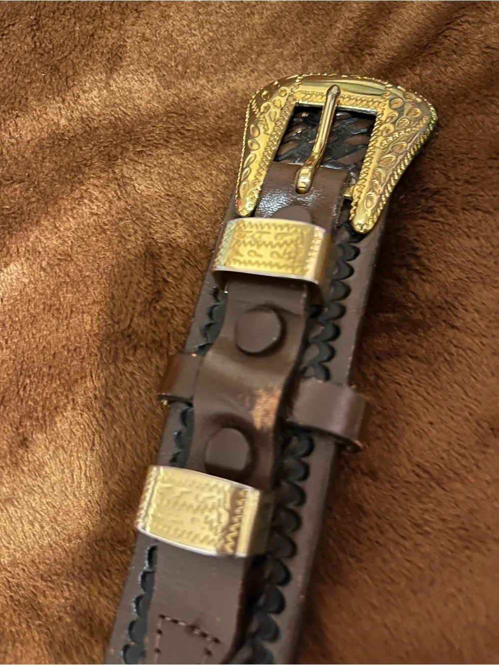 Vintage Western Brown Leather Belt with Gold-Tone Buckle Sz 36”.